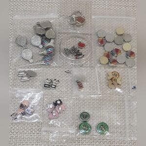 Living Locket Petite Memory Charms‎ Floating NWOT Lot Of 54 Pieces Jewelry